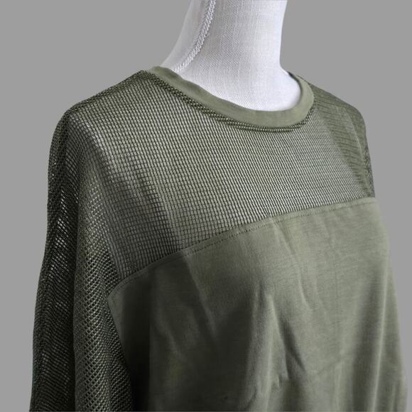 Lumiere Green Net Long Sleeve Top Sz Medium - Picture 2 of 7